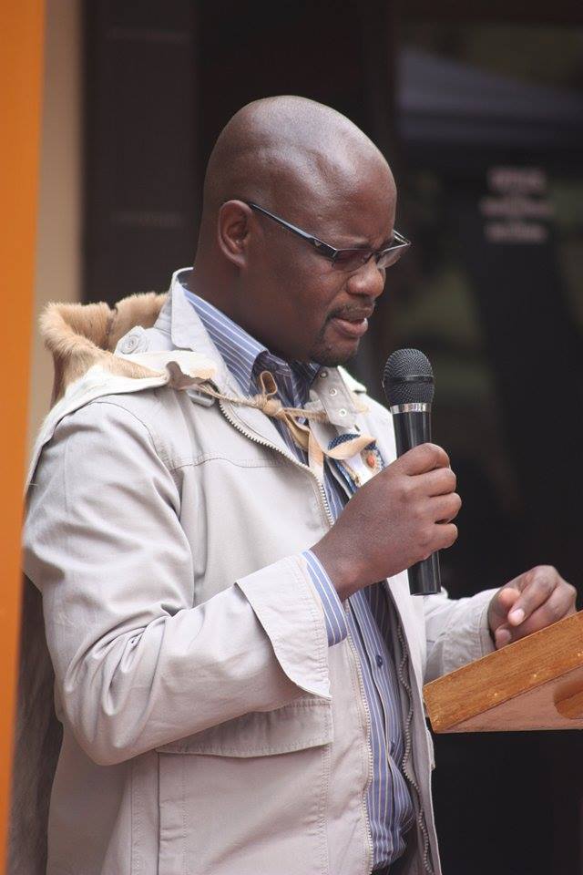 Prof. Makgala at Tlokweng kgotla